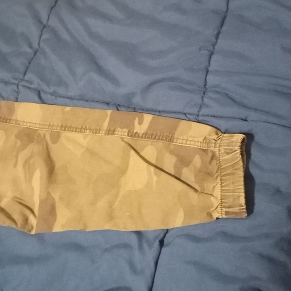 Pants - Picture 4 of 4